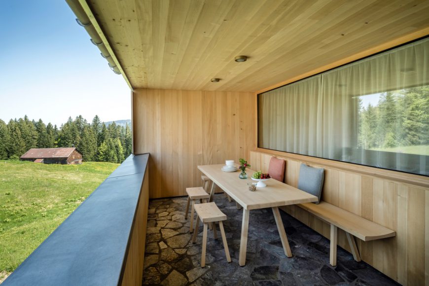 Zimmer-Balkon-Fuchsegg-Eco-Lodge